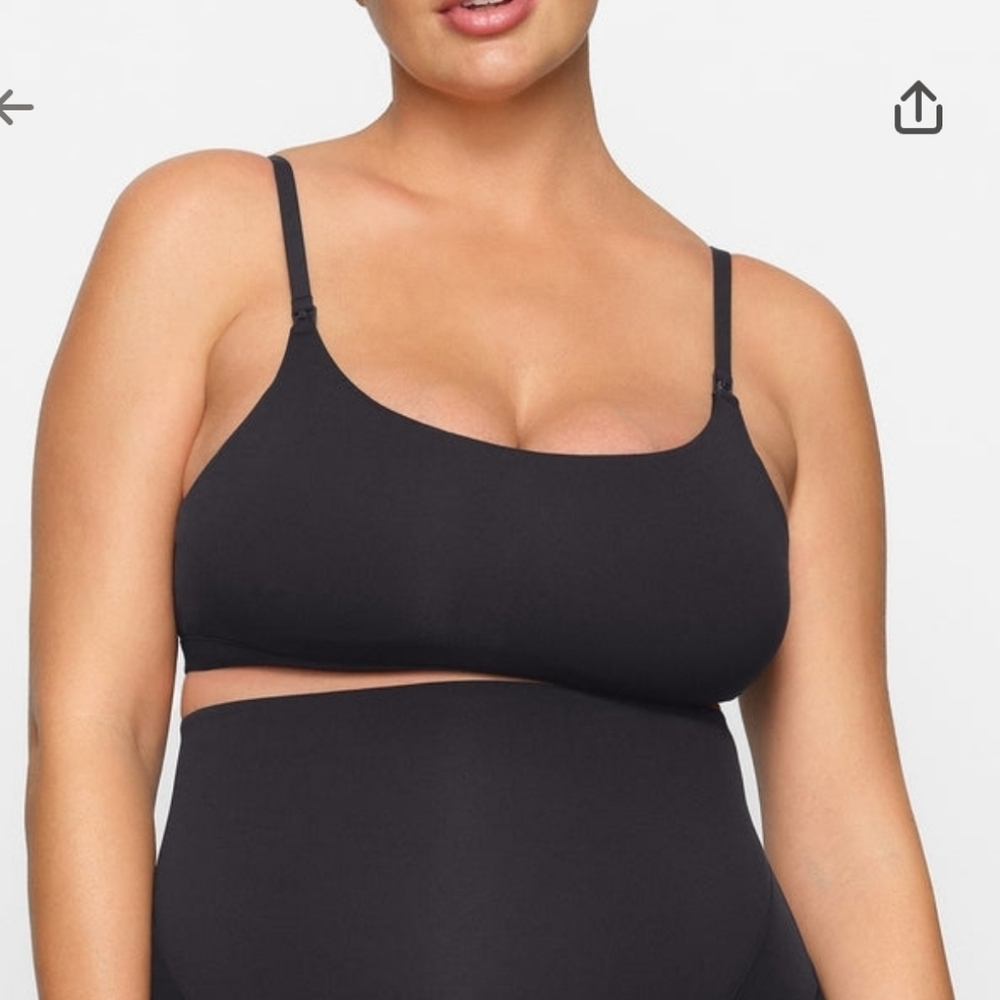 NWOT Skims Seamless Sculpt Maternity Bralette